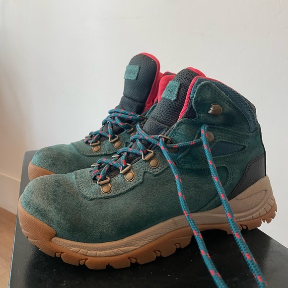 Columbia Teal Hiking Boots waterproof - Picture 3 of 4